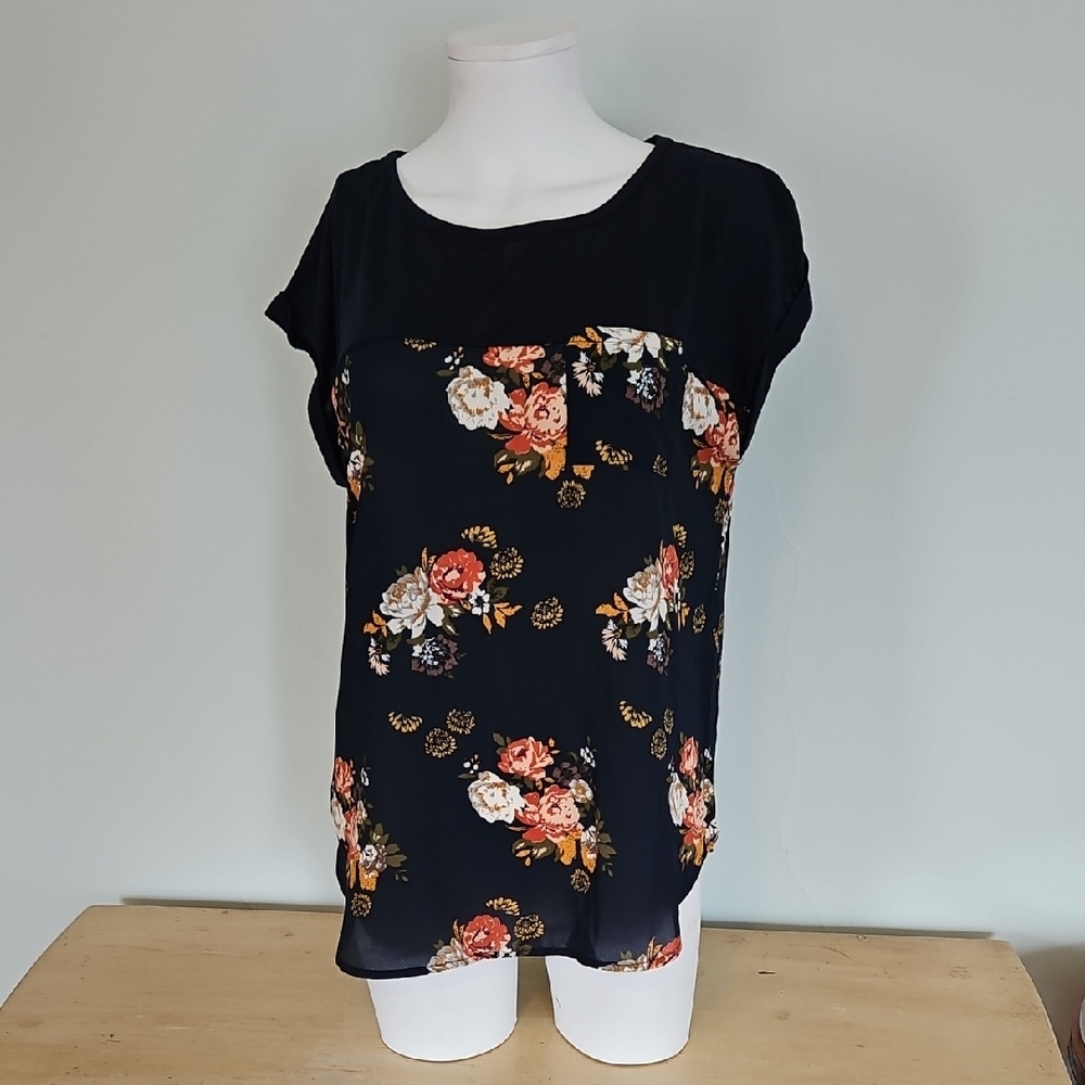 Chic Floral Women's Blouse - Black and Multicolor